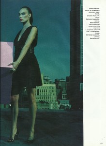 lofficiel ru 02 2004 ph luis sandchis m lydia adrijana 6.jpg