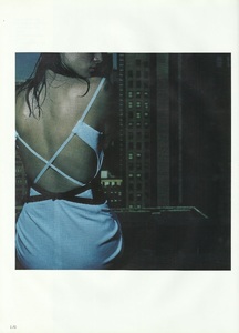 lofficiel ru 02 2004 ph luis sandchis m lydia adrijana7.jpg