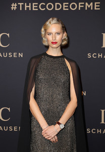 Karolina+Kurkova+IWC+Schaffhausen+SIHH+2017+uUbOANUJPclx.jpg