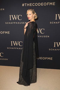 Karolina+Kurkova+IWC+Schaffhausen+SIHH+2017+QgJE00RN70Dx.jpg