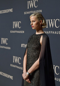 Karolina+Kurkova+IWC+Schaffhausen+SIHH+2017+mm6P9GwUeWyx.jpg