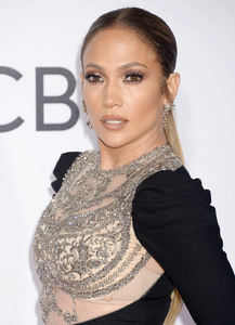  jlo180117BZNimage2.jpg