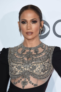  jlo180117BZNimage7.JPG