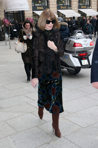 Anna+Wintour+Celebrity+Sightings+Day+Two+Paris+DR75zL9rP5tx.jpg