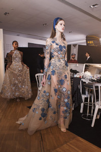 Elie+Saab+Spring+2017+Backstage+PE6mpMpIJF4x.jpg