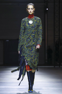 CAM - Kenzo-Menswear-FW17-Paris-8450-1485114665-bigthumb.jpg