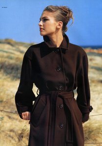 1996 08 L'Officiel Fr - Ph. Avi Meroz 08.jpg