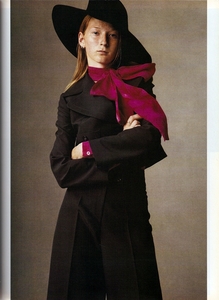 vogue italia july 1999 steven meisel (28).jpg