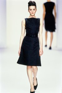 CALVIN-KLEIN-FALL-1995-RTW-68-MICHELE-HICKS-CN10040759.jpg