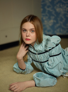 ELLE-UK-February-2017-Elle-Fanning-by-Thomas-Whiteside-2.jpg
