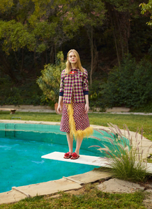 ELLE-UK-February-2017-Elle-Fanning-by-Thomas-Whiteside-7.jpg