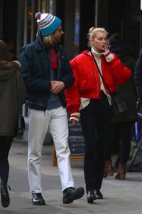Elsa-Hosk-with-Tom-Daly-out-in-NYC--06-662x993.jpg