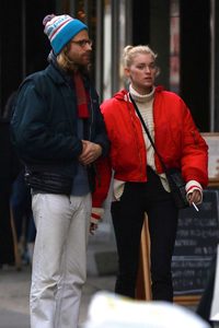 Elsa-Hosk-with-Tom-Daly-out-in-NYC--09-662x993.jpg