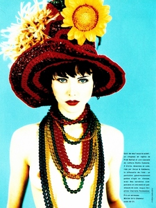 Glamour_France_May_1993_12.jpg