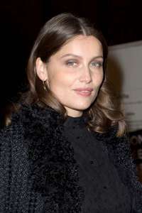 Laetitia-Casta--Sidaction-Gala-Dinner-SS-2017--07.jpg