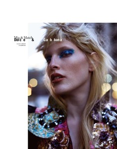 NIKI-TREFILOVA-FOR-HARPERS-BAZAAR-RUSSIA-FEB-17-8-FILEminimizer.jpg