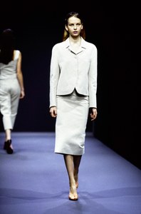 PRADA-SPRING-1998-RTW-13-ZORA-STARR-CN10033114.jpg