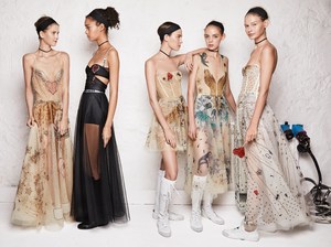 Vogue-Russia-February-2017-Dior-Maria-Grazia-Chiuri-by-Patrick-Demarchelier-02.jpg