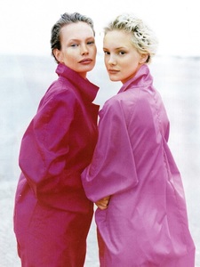 bazaar_us_august_1994_18.jpg