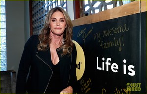 caitlyn-jenner-reunites-with-olympic-legends-at-gold-meets-golden-event-01.jpg