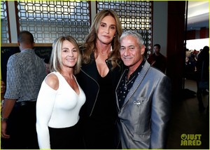 caitlyn-jenner-reunites-with-olympic-legends-at-gold-meets-golden-event-03.jpg