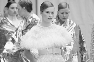chanel-spring-summer-2017-haute-couture-backstage-04.jpg