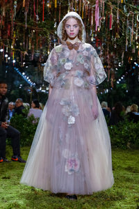 dior-spring-2017-couture-slide-57LD-jumbo.jpg