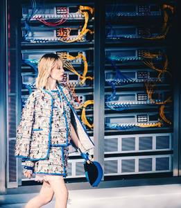 edie_chanel_ss17_harrison_t.jpg