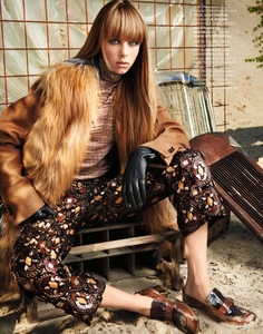 edie_elle_france_28sep12_2.jpg