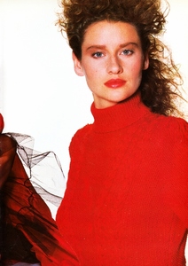 elle_uk_dec_1986_9.jpg