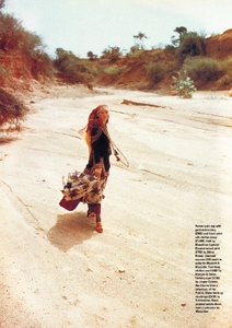 elle_uk_november_1993_28.jpg