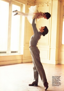 elle_uk_november_1993_36.jpg
