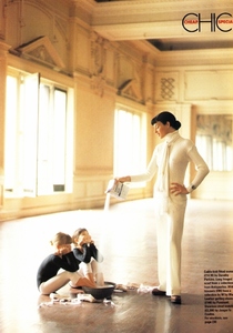 elle_uk_november_1993_41.jpg