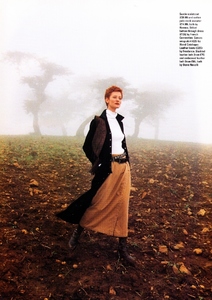 elle_uk_november_1993_48.jpg