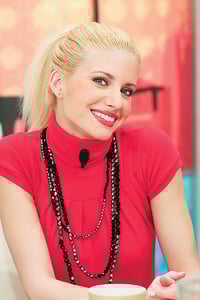 evagelia_aravani_mes_sthn_kalh_xara_apoxwrhsh_athensbars.JPG