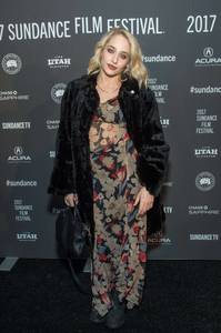 jemima-kirke-the-little-hours-premiere-at-2017-sundance-film-festival-in-utah-sat-jan-21-2017_6.jpg