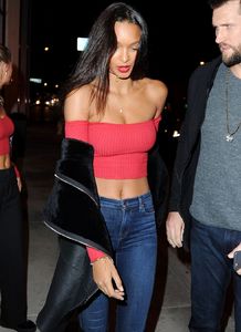 lais-ribeiro-at-catch-la-in-west-hollywood-01-25-2017_11.jpg