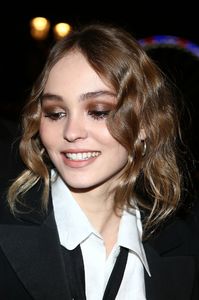 lily-rose-depp-chaumet-le-cinema-the-revelations-gala-in-paris-1-16-2017-5.jpg