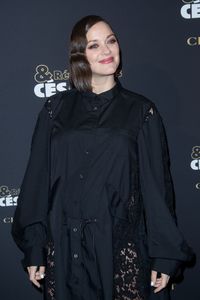 marion-cotillard-revelations-cesars-gala-in-paris-1-16-2017-8.jpg