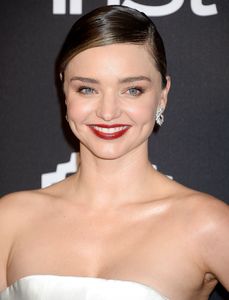 miranda-kerr-instyle-and-warner-bros-golden-globes-after-party-1-8-2017-4.jpg