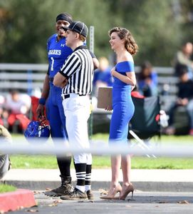 miranda-kerr-on-he-set-of-a-tv-show-in-los-angeles-01-13-2017_9.jpg