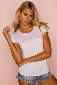 roser_70_s_style_love_me_tee_1276-100066-0001_3__1.jpg
