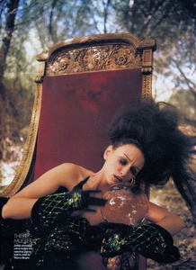 uk_elle_sept_1993_11.jpg