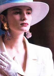 vogue_paris_march_1990_24.jpg
