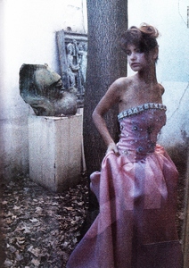 vogue_paris_march_1990_48.jpg