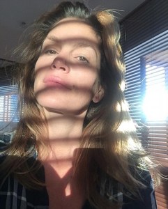 3C1AC71A00000578-4119484-Good_lighting_Cindy_Crawford_shared_a_makeup_free_selfie_on_Inst-a-33_1484380941048.jpg