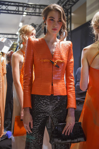 CAM - µarmani-prive-hc-bks-m-rs17-5736.jpg
