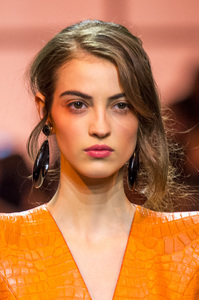 CAM - armani-prive-hc-clp-rf17-7851.jpg