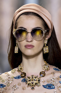 CAM - ELIE SAAB 5.jpg