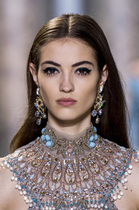 CAM - ELIE SAAB 7.jpg